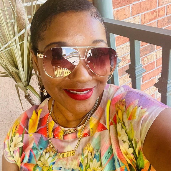 Accessories - Fashion sunglasses